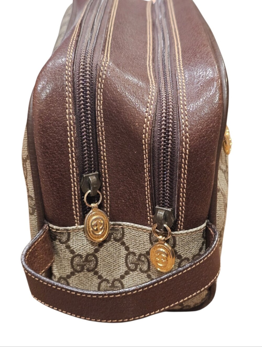 Gucci Vintage GG Supreme Canvas and Leather Clutch Toiletry Bag Unisex - Picture 9 of 12